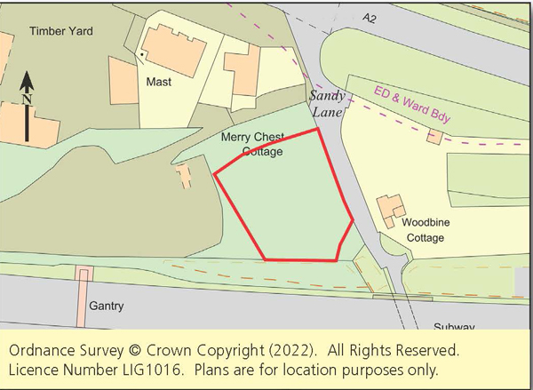 Lot: 25 - PARCEL OF WOODLAND CLOSE TO BLUEWATER SHOPPING CENTRE AND A2 -